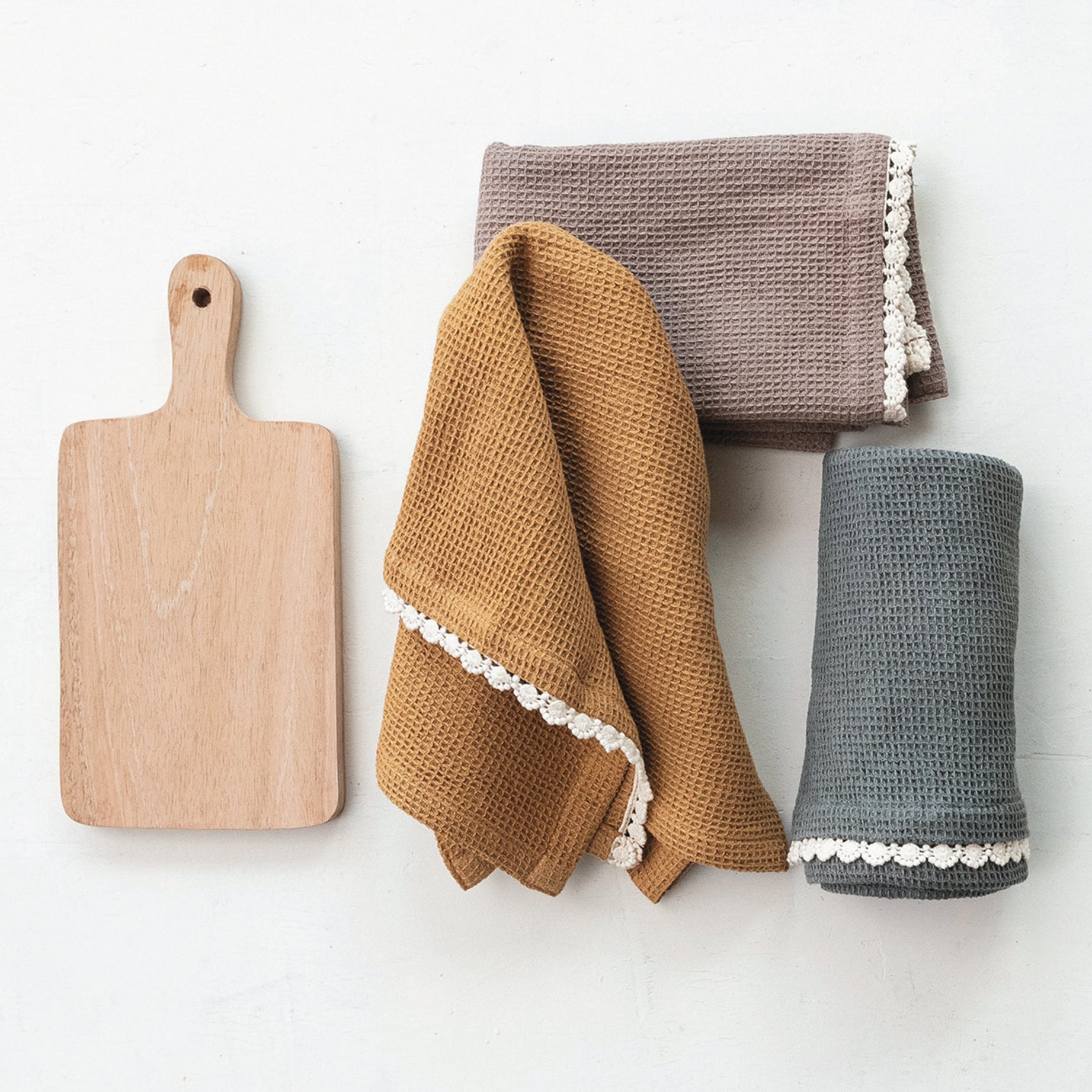 Set of 3 Waffle Weave Towels w/ Mango Wood Cutting Board