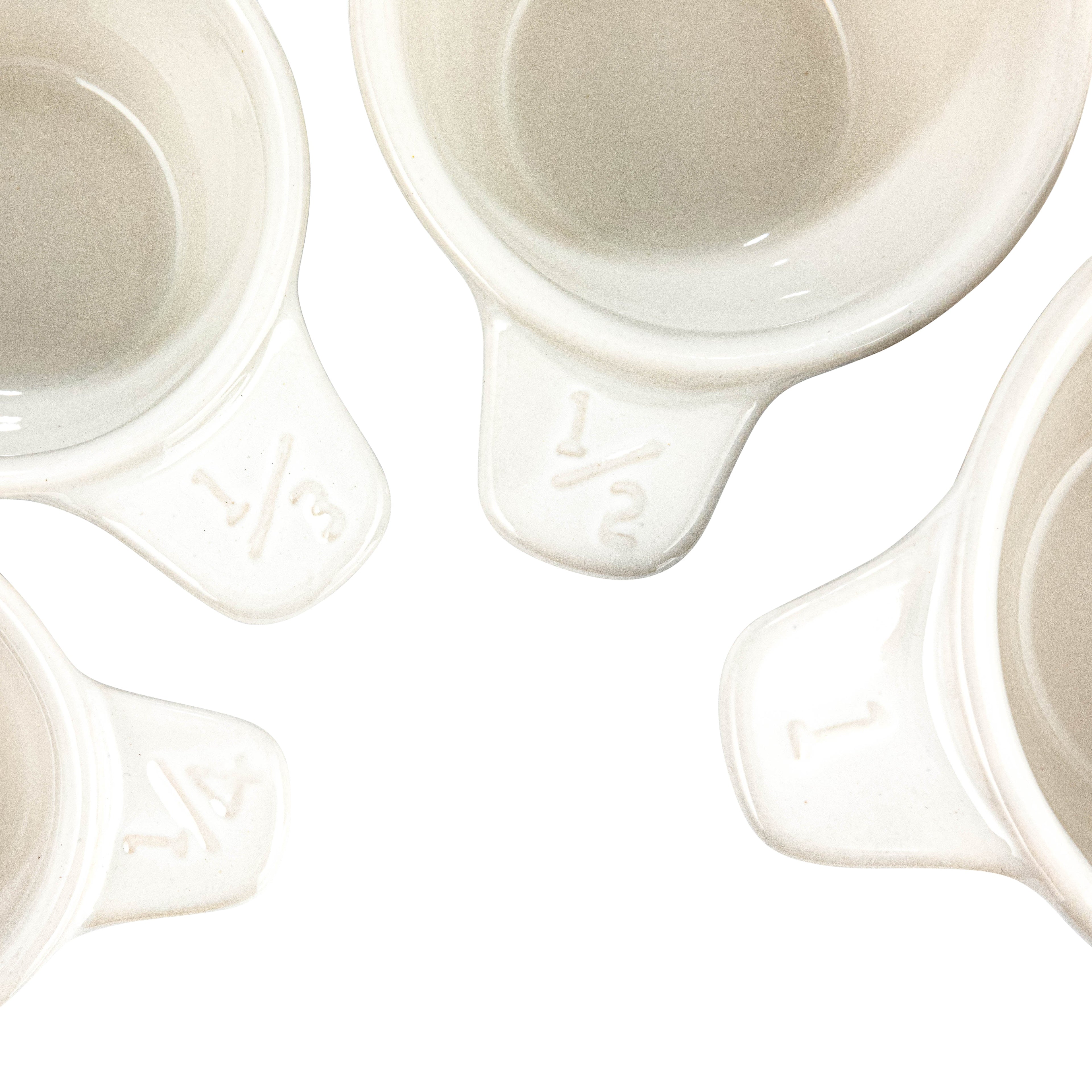 Perfect Polk-a-Dot Measuring Cups