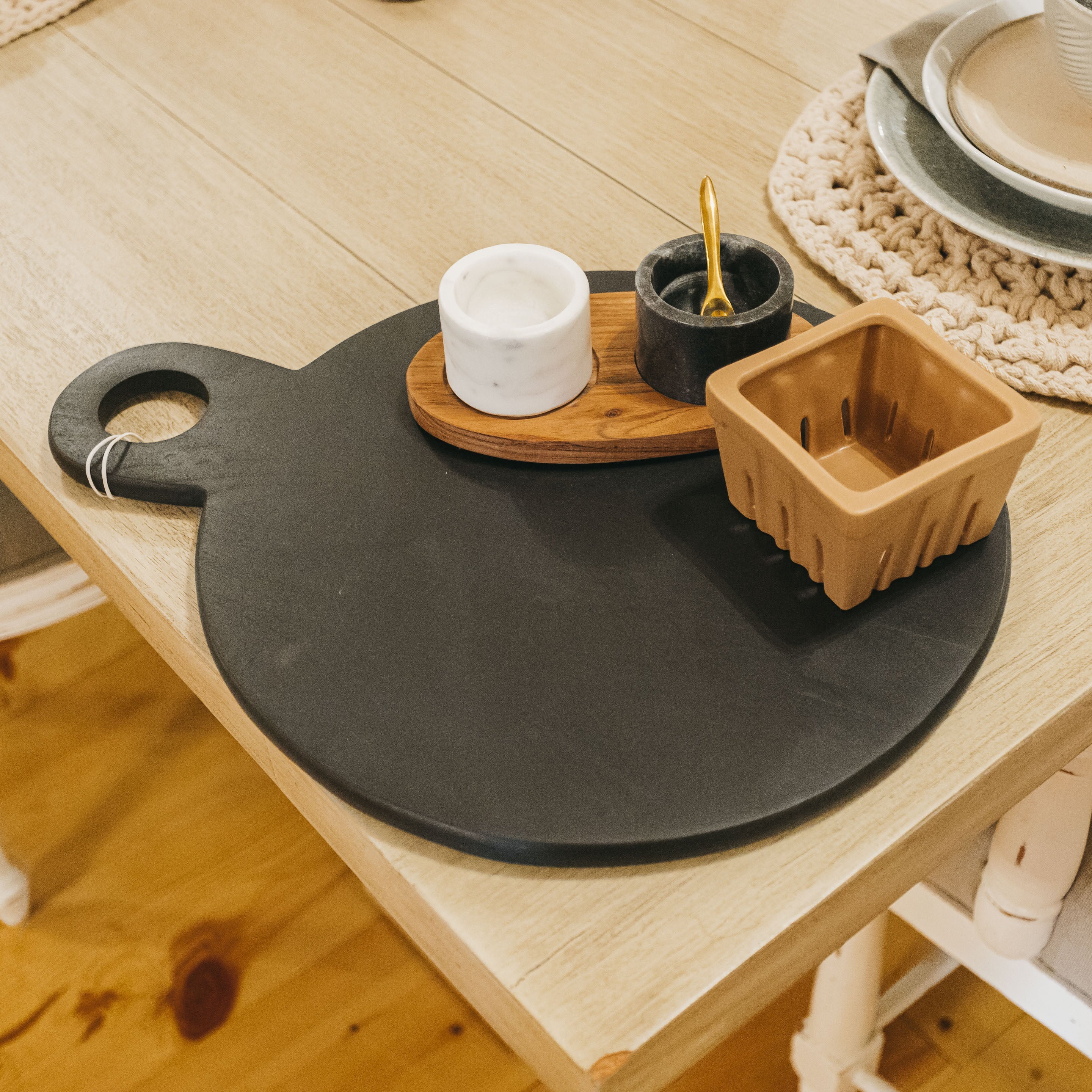 Modern Wood Round Charcuterie Board